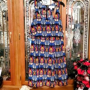 Gorgeous Jessica Simpson dress.